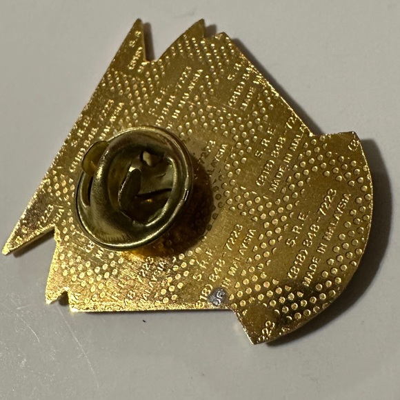 Lot of 4 NASCAR Racing Pins Vintage Indy 500 Budweiser Front Runner GTE - Picture 7 of 11